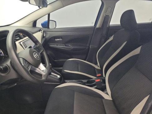 Used 2021 Nissan Versa SV FWD image 17