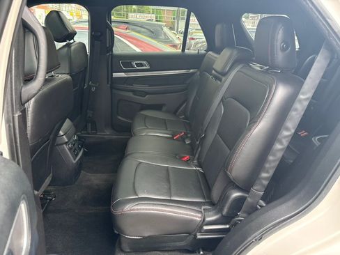 Used 2017 Ford Explorer Sport w/ Equipment Group 401A AWD/4WD image 9