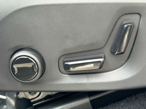 New 2026 Volvo XC90 T8 Plus image 23