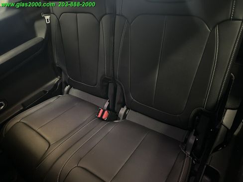 Used 2023 Jeep Grand Cherokee L Limited AWD/4WD image 32