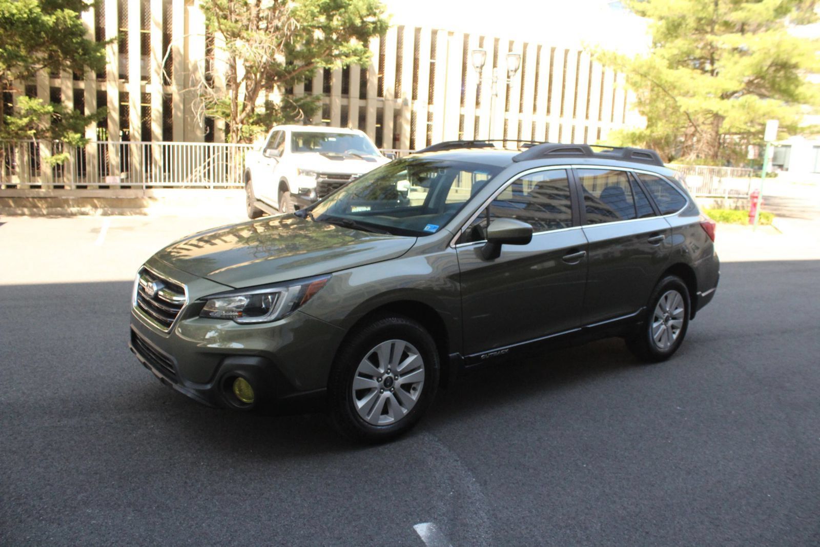Used 2019 Subaru Outback 2.5i Premium AWD/4WD image 12