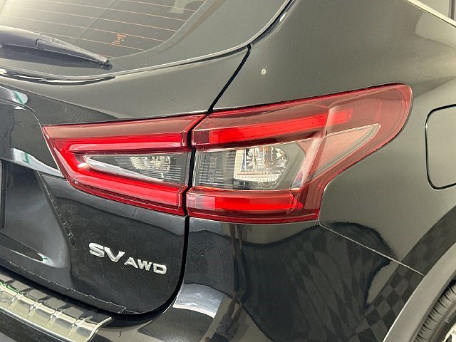 Used 2021 Nissan Rogue Sport SV AWD/4WD image 33