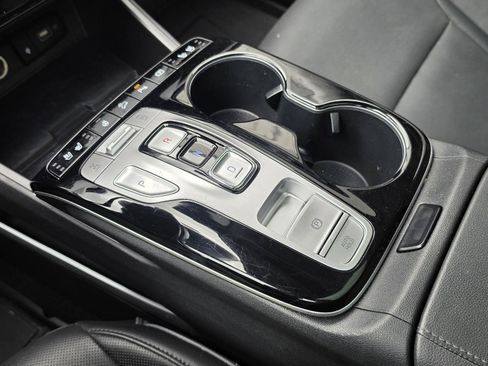 Used 2023 Hyundai Tucson Limited AWD/4WD image 24