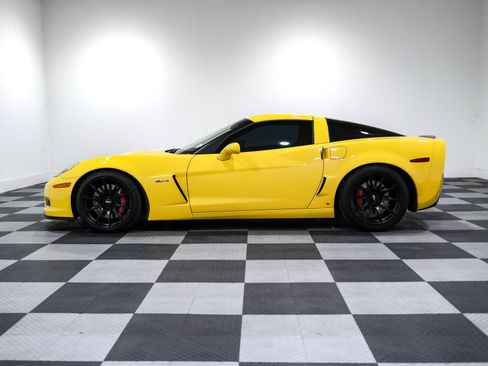Used 2007 Chevrolet Corvette Z06 w/ Preferred Equipment Group RWD image 4
