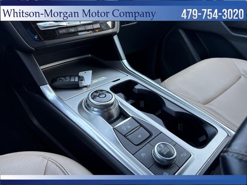 Used 2020 Ford Explorer XLT w/ Equipment Group 202A AWD/4WD image 29