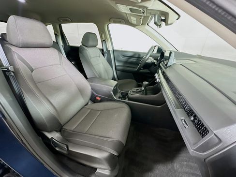Used 2025 Honda CR-V LX image 27