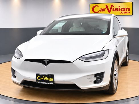 Used 2019 Tesla Model X 100D AWD/4WD image 4