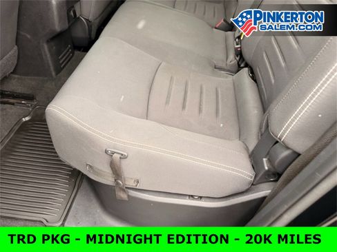 Used 2024 Toyota Tacoma TRD Off-Road image 18