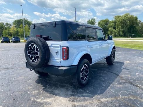 Used 2025 Ford Bronco Outer Banks AWD/4WD image 8