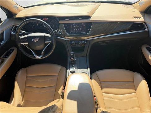 Used 2020 Cadillac XT6 Premium Luxury w/ Platinum Package AWD/4WD image 20