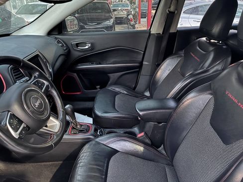 Used 2019 Jeep Compass Trailhawk AWD/4WD image 10
