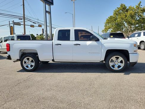 Used 2018 Chevrolet Silverado 1500 Custom w/ Custom Value Package RWD image 14