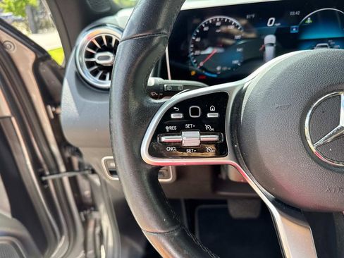 Used 2021 Mercedes-Benz GLB 250 image 22