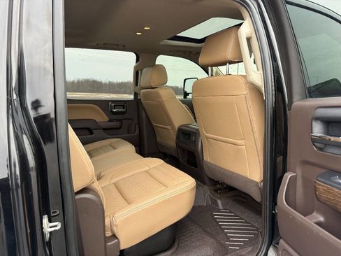 Used 2018 GMC Sierra 2500 Denali w/ Duramax Plus Package image 15