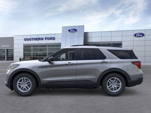 New 2026 Ford Explorer Active image 3