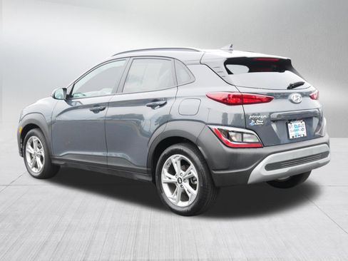 Used 2023 Hyundai Kona SEL w/ Convenience Package FWD image 5