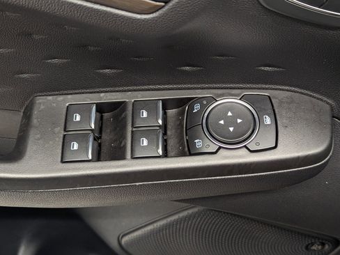 Used 2020 Ford Escape Titanium w/ Titanium Premium Package 2.0 image 19