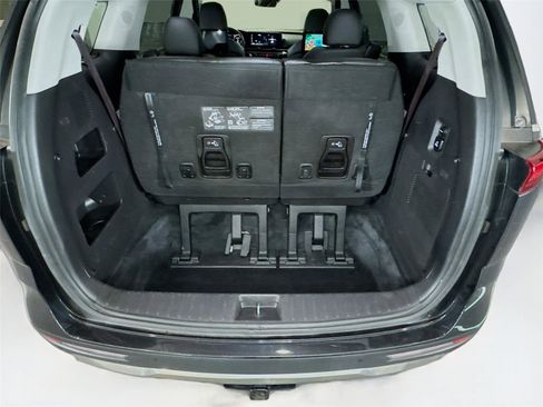 Used 2024 Kia Carnival SX Prestige FWD image 23