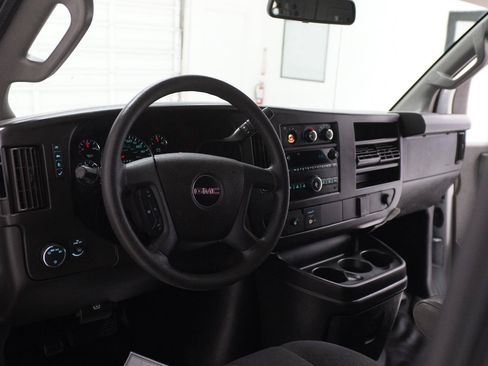 Used 2018 GMC Savana 2500 w/ Driver Convenience Package RWD image 14