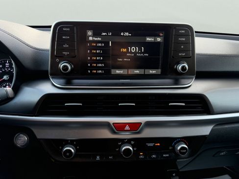 Used 2020 Kia Telluride S image 32