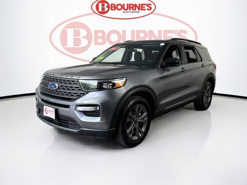 Used 2022 Ford Explorer XLT w/ Equipment Group 202A AWD/4WD image 6