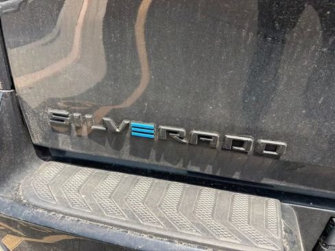 Used 2024 Chevrolet Silverado EV RST AWD/4WD image 10