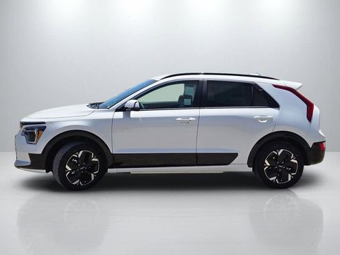 New 2026 Kia Niro Wind FWD image 7