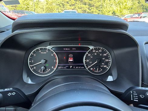 Used 2024 Nissan Rogue SV AWD/4WD image 28
