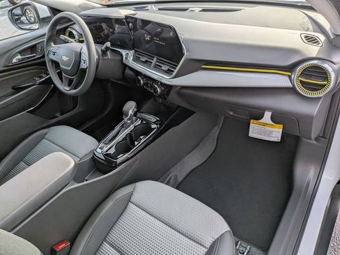 New 2026 Chevrolet Trax LT image 35
