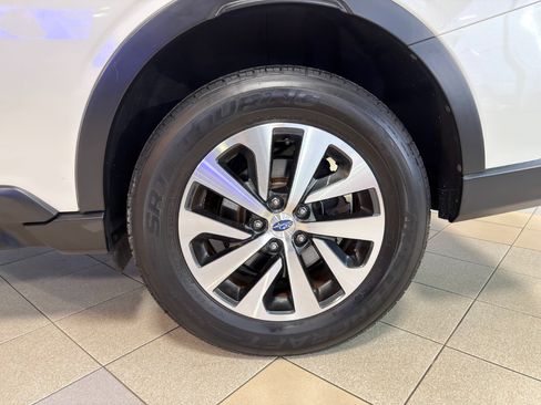 Used 2021 Subaru Outback Premium w/ Popular Package #1 image 15