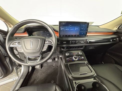 Used 2022 Lincoln Nautilus Reserve w/ Luxury Package FWD image 8