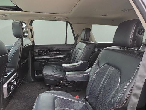 Used 2019 Ford Expedition Platinum RWD image 10
