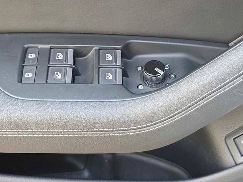 Used 2024 Audi A6 Premium Plus image 24