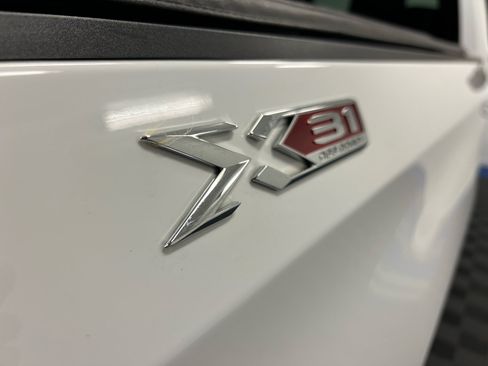 Used 2023 GMC Sierra 1500 SLT w/ SLT Premium Plus Package image 34