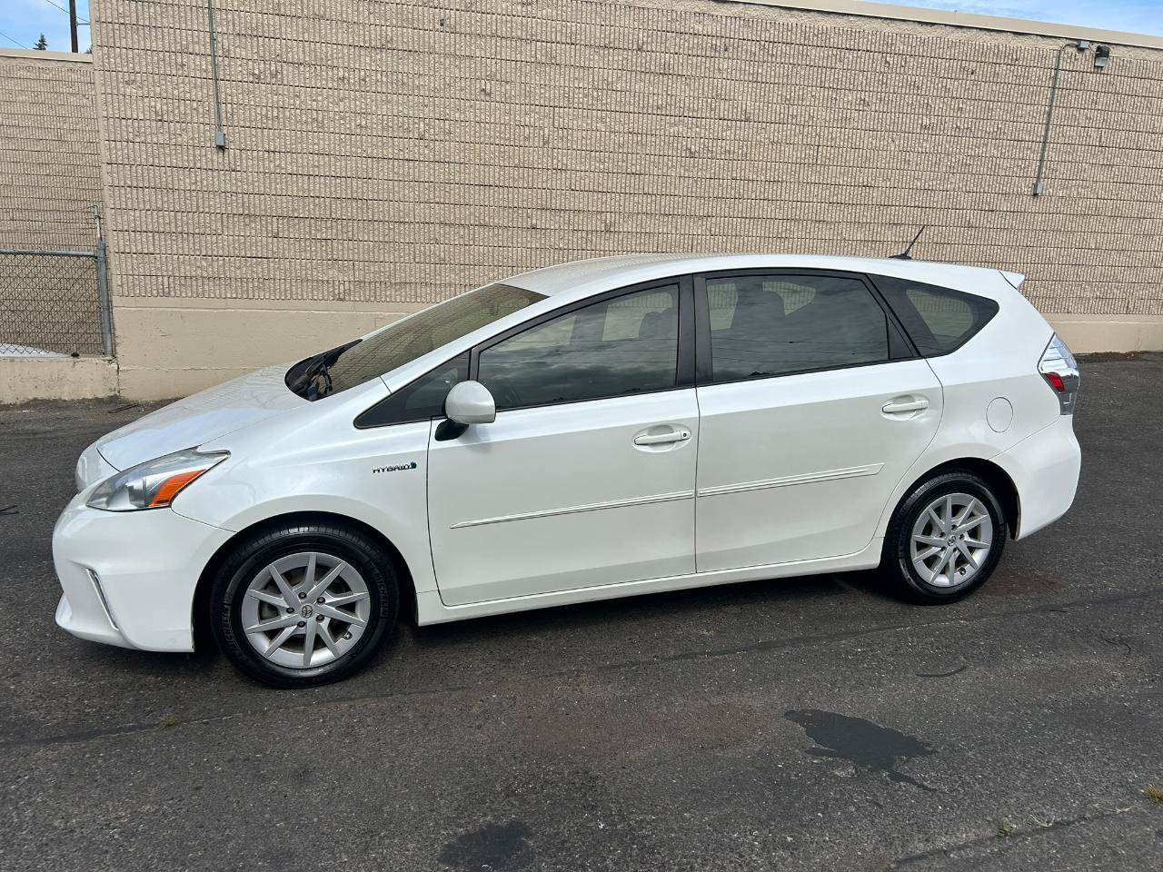 Used 2012 Toyota Prius V Three FWD image 7