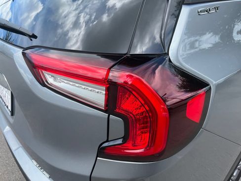 Used 2023 GMC Terrain SLT AWD/4WD image 45