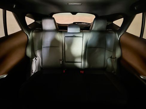 Used 2021 Toyota Venza Limited AWD/4WD image 30