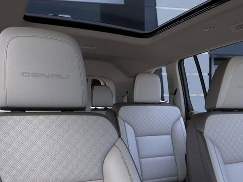 New 2026 GMC Acadia Denali w/ Super Cruise Package AWD/4WD image 24