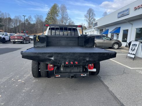 Used 2020 RAM 3500 Tradesman image 2