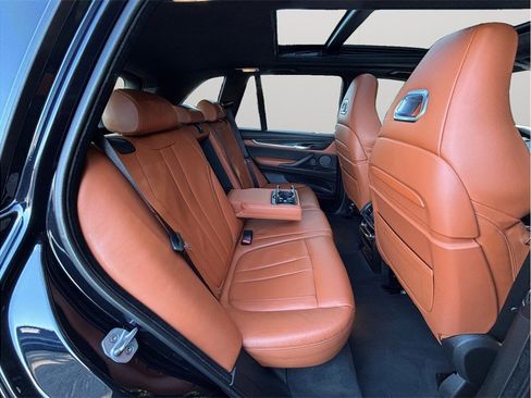 Used 2016 BMW X5 M image 43