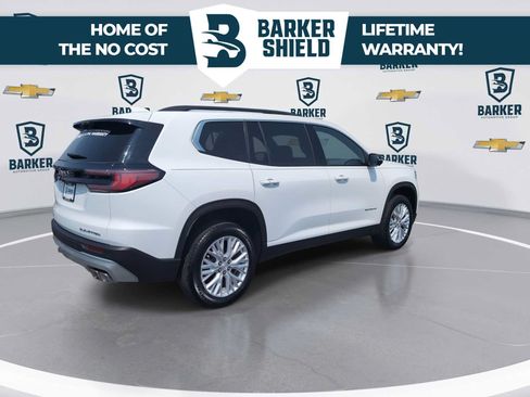 Used 2026 GMC Acadia Elevation w/ Elevation Premium Package FWD image 8