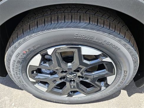 New 2025 Kia Sorento S w/ Panoramic Sunroof Package image 14