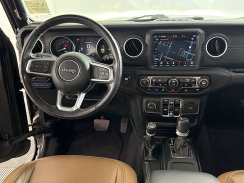 Used 2021 Jeep Wrangler Unlimited Sahara w/ Cold Weather Group AWD/4WD image 29