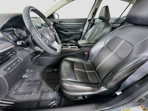 Used 2024 Nissan Altima 2.5 SR FWD image 19