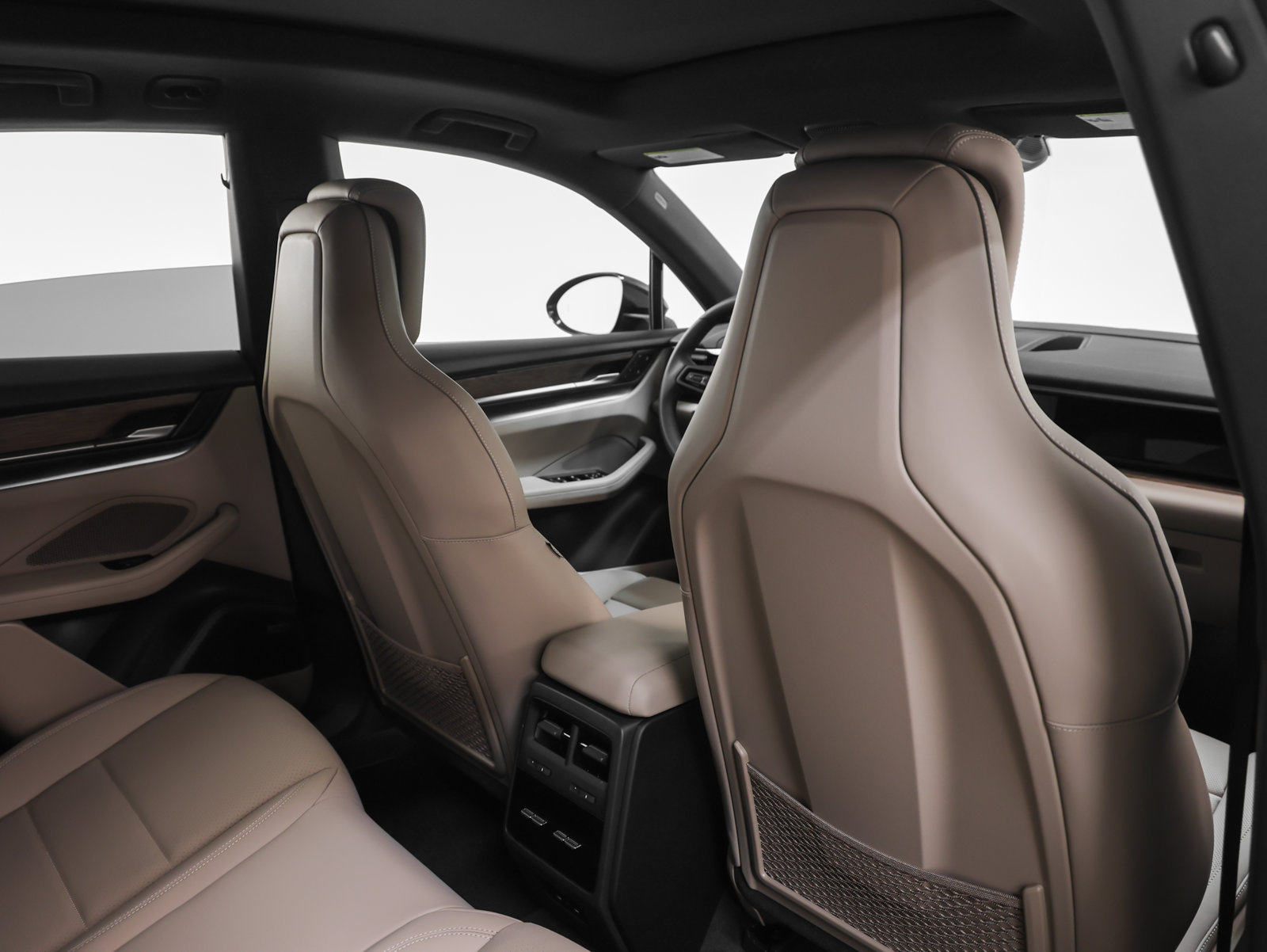 Certified 2026 Porsche Macan 4 Electric AWD/4WD image 28