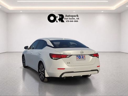 Used 2024 Nissan Sentra SV w/ SV Premium Package FWD image 4