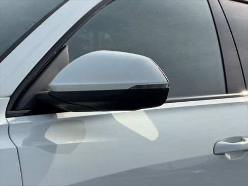 Certified 2025 Audi Q8 Premium Plus AWD/4WD image 10