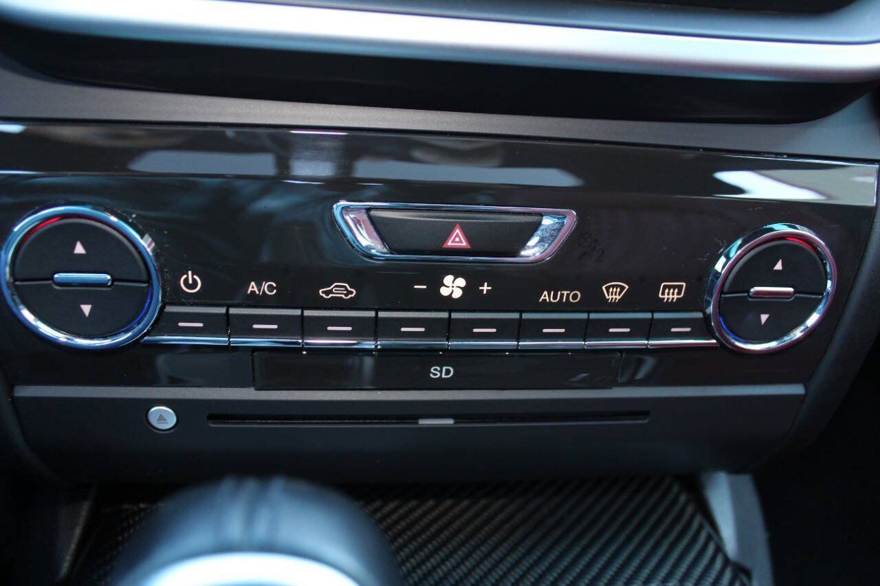 Used 2015 Maserati Ghibli S Q4 AWD/4WD image 11