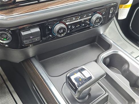 Used 2023 Chevrolet Silverado 1500 LT Trail Boss w/ LT Trail Boss Premium Package image 26