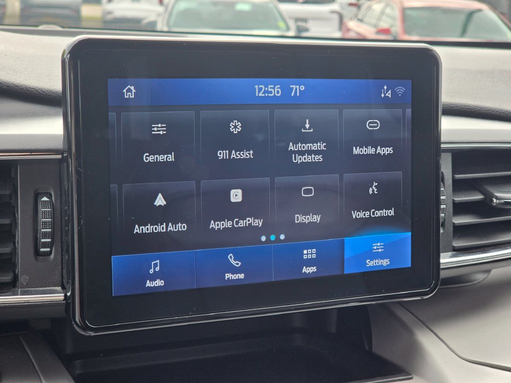 Used 2024 Ford Explorer XLT w/ Equipment Group 202A AWD/4WD image 20